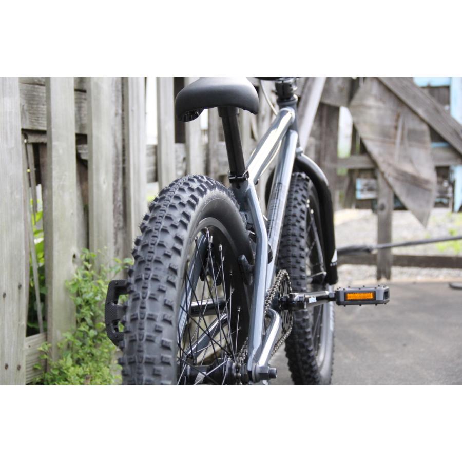 自転車 BMX 20インチ ストリート UNITED SUPREME DIRTタイヤ付き 自転車 BMX 20インチ ストリート UNITED SUPREME DIRTタイヤ付き