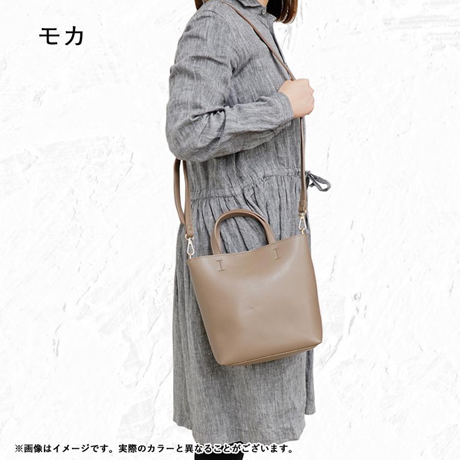 ミディショルダーバッグ 2way ちょうどいいサイズ感 ショルダー ミディショルダーバッグ 2way ちょうどいいサイズ感 ショルダー