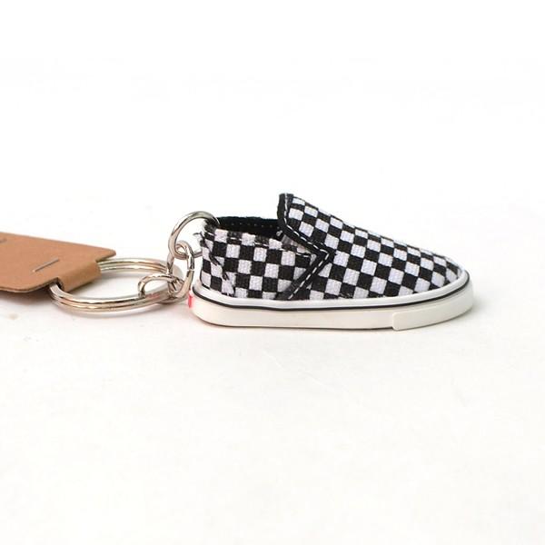 バンズ　ノベルティキーホルダー 楽天市場】バンズ【VANS】Keychain キーホルダー ギフト