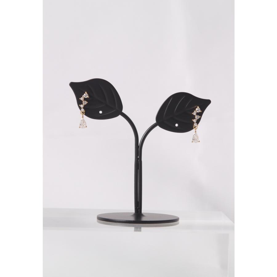 at.ginza 揺れるピアス　おしゃれ かわいい レディース 女性 上品 誕生日 プレゼント お返し 人気 |  | 01