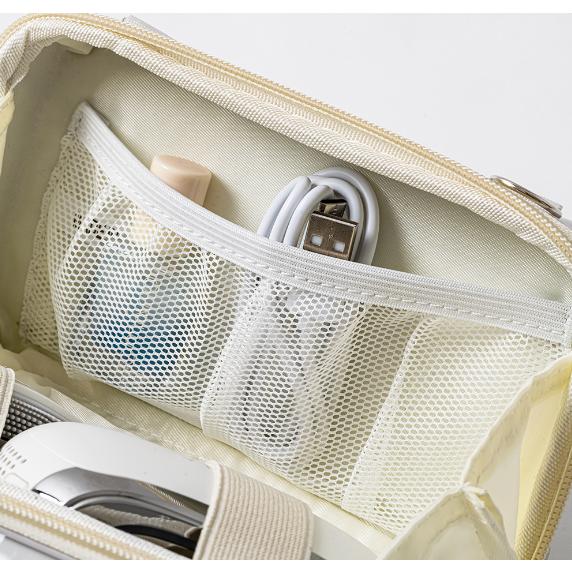 【お取り寄せ商品】VIVECA　EMS&洗顔器用スーツケース型収納ポーチ(＊写真の機器は別売りです) |  | 07