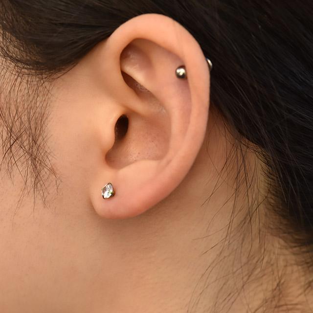 ボディピアス 16g レインボー ジルコニア ストーンピアス 軟骨ピアス 