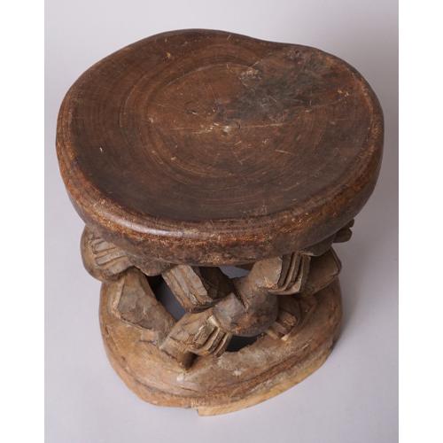 アフリカ カメルーン バミレケ族 木彫り スツール No.2 腰掛 椅子  