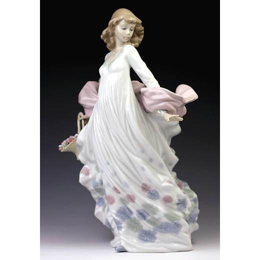 リヤドロ LLADRO 可愛いお花屋さん 女の子 フィギュリン 人形 インテリア LLADRO（リヤドロ） 素敵なお花 フィギュア 人形 女性 女の子 リアドロ