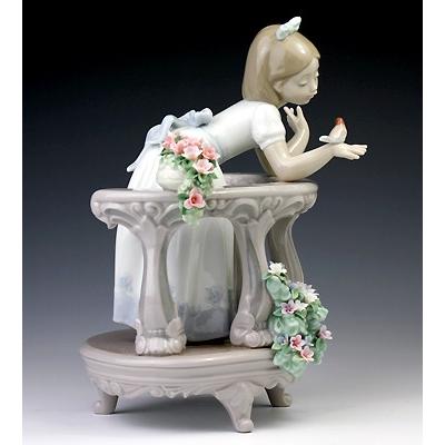 リヤドロ（Lladro リアドロ 陶器人形 置物） 花と少女 バルコニーの朝 