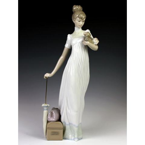 リヤドロ（Lladro リアドロ 陶器人形 置物） 婦人 僕がお供だよ #ldr-6753 :ldr-6753:ボンドストリート - 通販