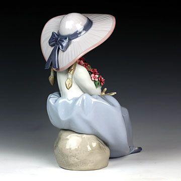 LLADRO リヤドロ(Lladro リアドロ 陶器人形 置物) 花と少女 LLADRO リヤドロ(Lladro リアドロ 陶器人形 置物) 花と少女