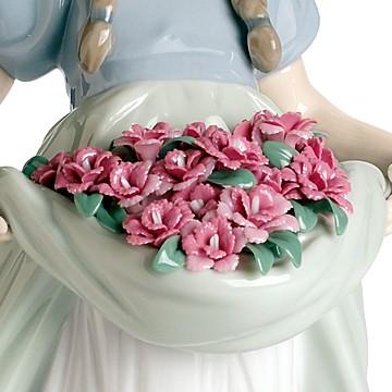 LLADRO リヤドロ（Lladro リアドロ 陶器人形 置物） 花と少女  