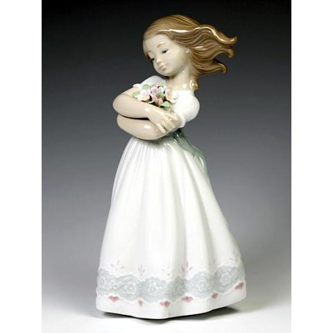 LLADRO リヤドロ(Lladro リアドロ 陶器人形 置物) 花と少女 LLADRO リヤドロ(Lladro リアドロ 陶器人形 置物) 花と少女