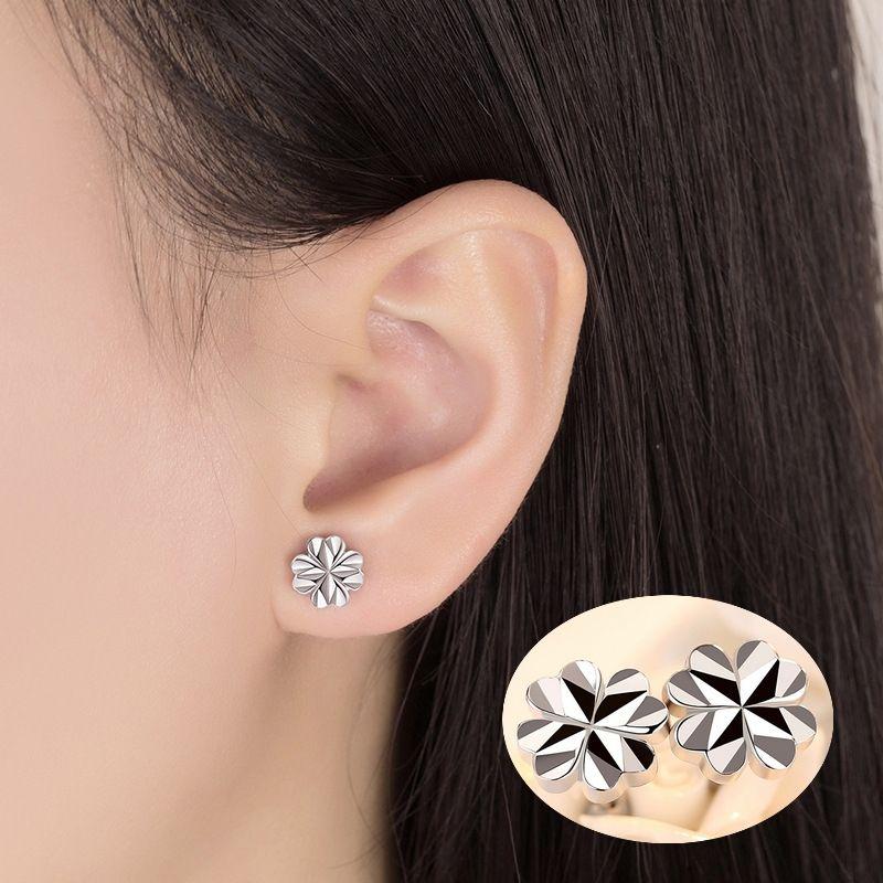 ピアス レディース アクセサリー 女性用 スタッドピアス 四つ葉 クローバー かわいい おしゃれ 小ぶり シンプル