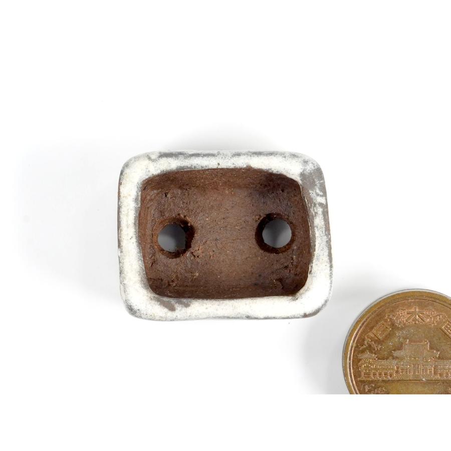 谷嵐山　六落窯焼締塗白泥切立象嵌切足長方　　横幅3.4cm_7