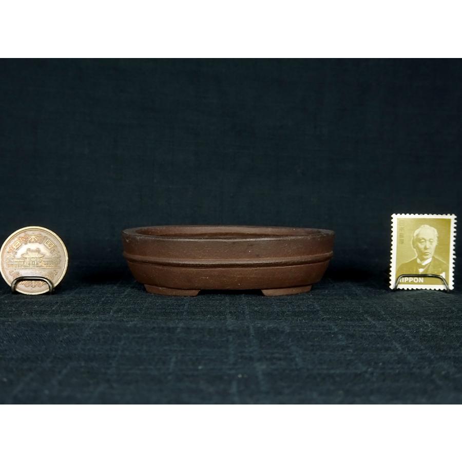 喜美子　焼締内縁胴紐切足楕円　　横幅7.5cm