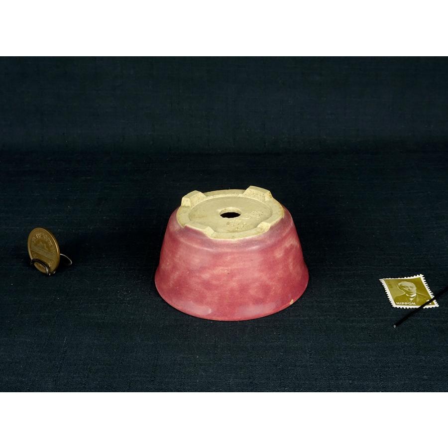 夢湖 紫色釉反縁切足丸  横幅7.5cmの画像