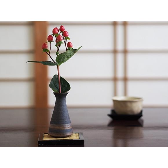 花瓶 一輪挿し 銀嶺ラッパ型ミニ花入 フラワーベース 器 壺 陶器 おしゃれ 小さい シンプル 信楽 300a2384 盆栽妙 ヤフー店 通販 Yahoo ショッピング