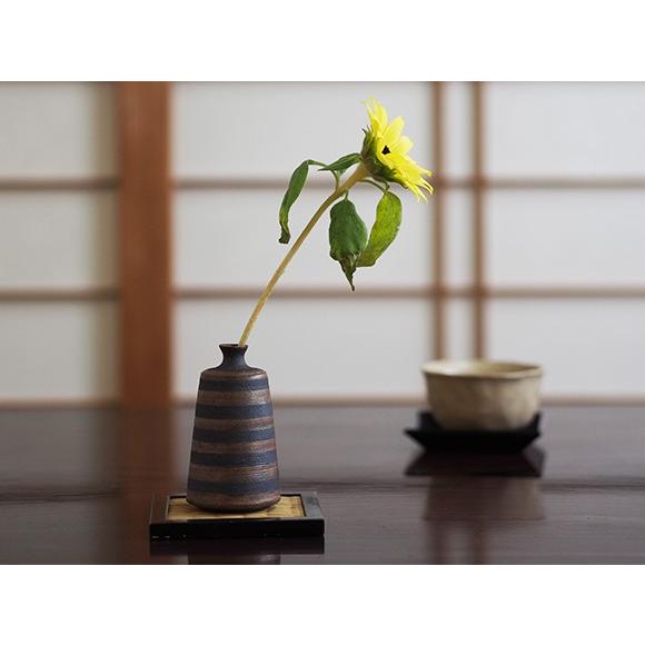 花瓶 一輪挿し 銀嶺つり鐘ミニ花入 フラワーベース 器 壺 陶器