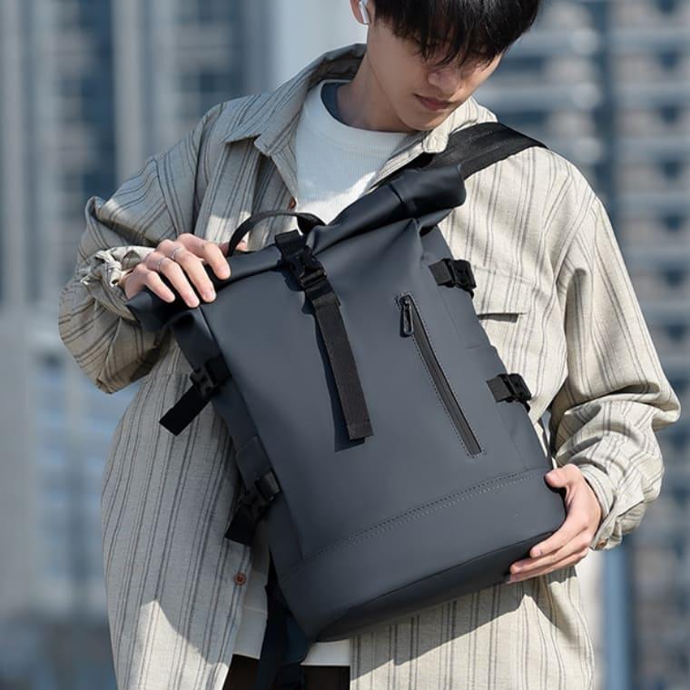 ロールトップ リュック バックパック 大容量 15インチ PC収納 防水 撥