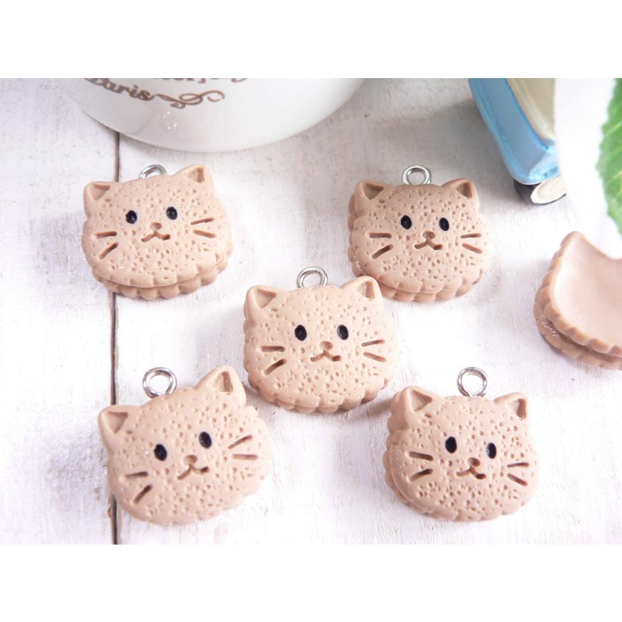 アクセサリー 特価レジンパーツぐで猫 チャーム クローバー✨てんとう虫