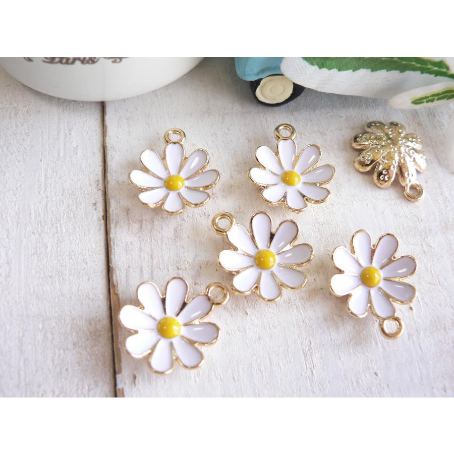 チャーム お花 白 5個入 ( #3735) カラフル 手芸 パーツ ハンドメイド