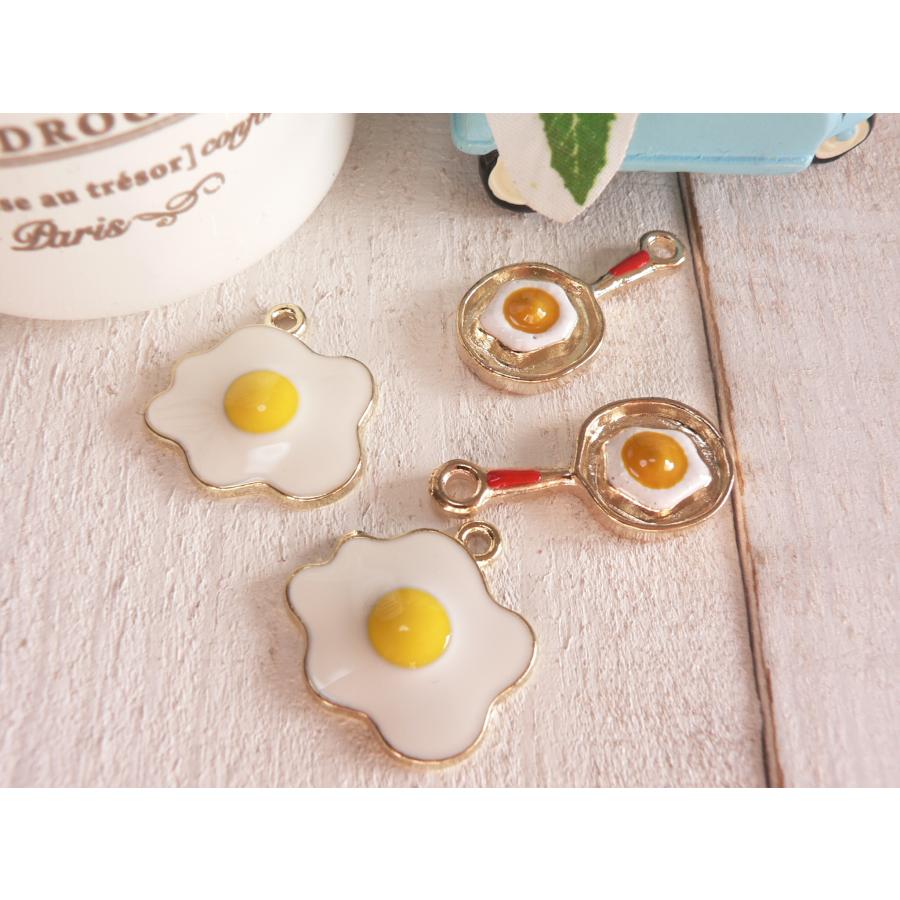 チャーム 目玉焼き フライパン 各2個 手芸 パーツ ハンドメイド 材料