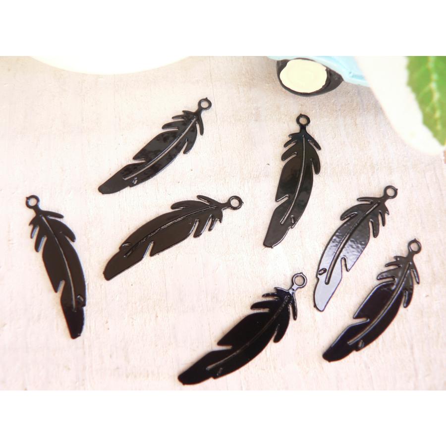 チャーム フェザー 7個入 羽 黒 手芸 パーツ ハンドメイド 材料 #4706