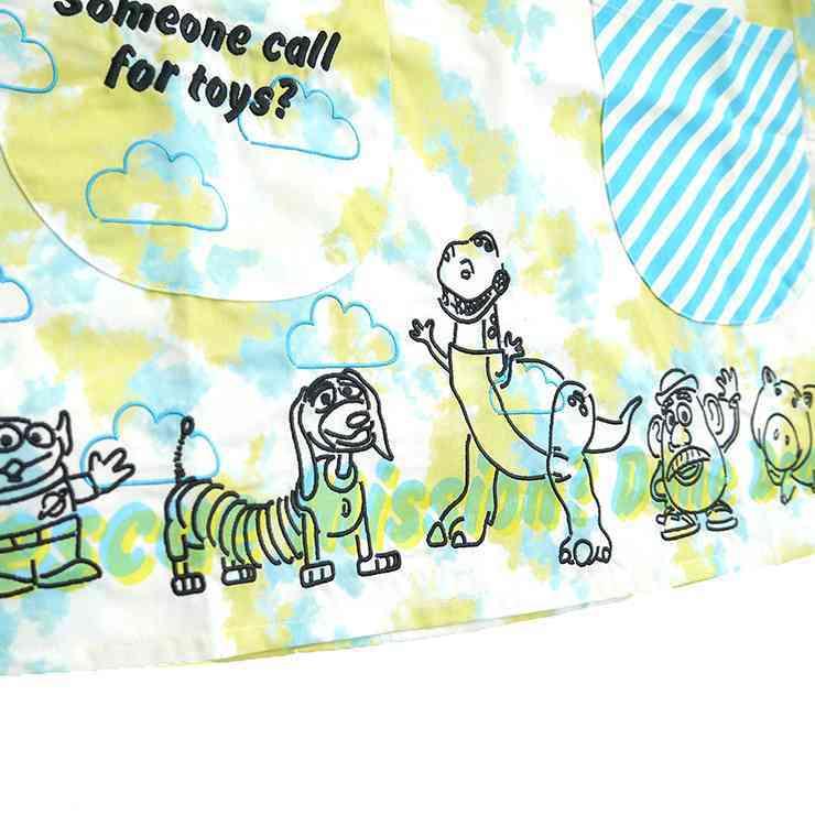 キャラクターエプロン トイストーリー ディズニー バズ ウッディ タイダイ柄エプロン サックス タイダイ アップリケ サイドボタン ラン型 幼稚園 保育士 給食 栄 バッグ エプロン ブギウギストア 通販 Yahoo ショッピング