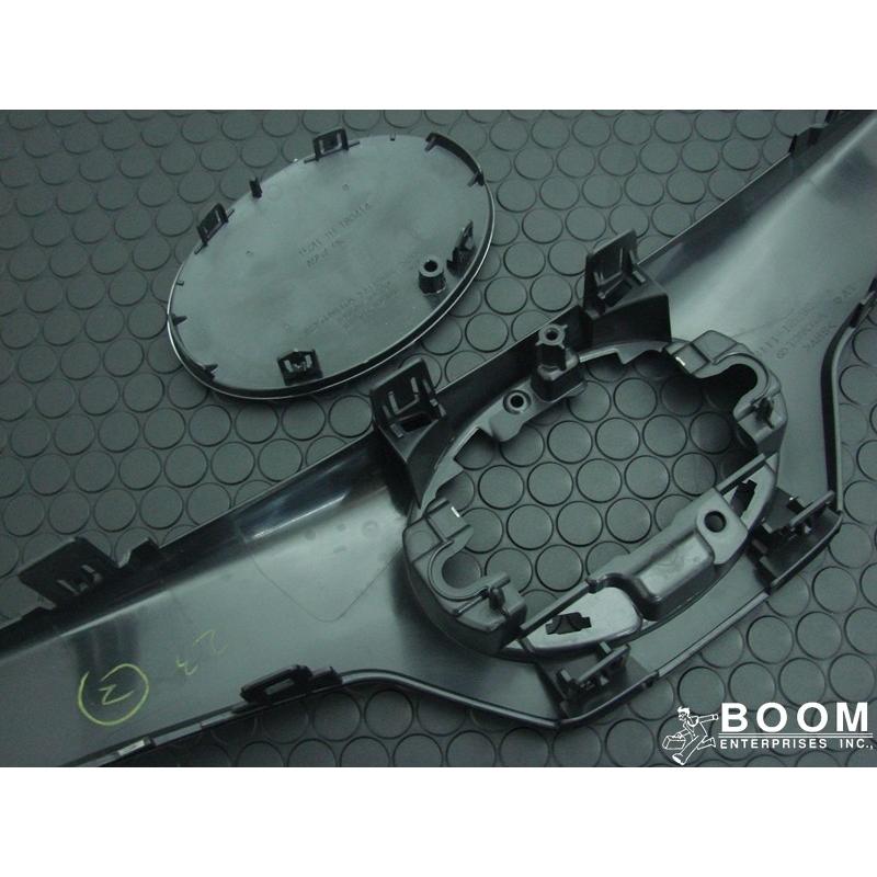 ★輸出仕様に★カローラスポーツHV★北米仕様トヨタエンブレム★グリルセット★ ☆輸出仕様に☆カローラスポーツ☆北米仕様トヨタエンブレム