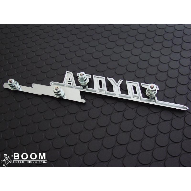 トヨタ純正パーツ サイド TOYOTA LAND CRUISER エンブレム(金属 トヨタ純正パーツ サイド TOYOTA LAND CRUISER エンブレム(金属