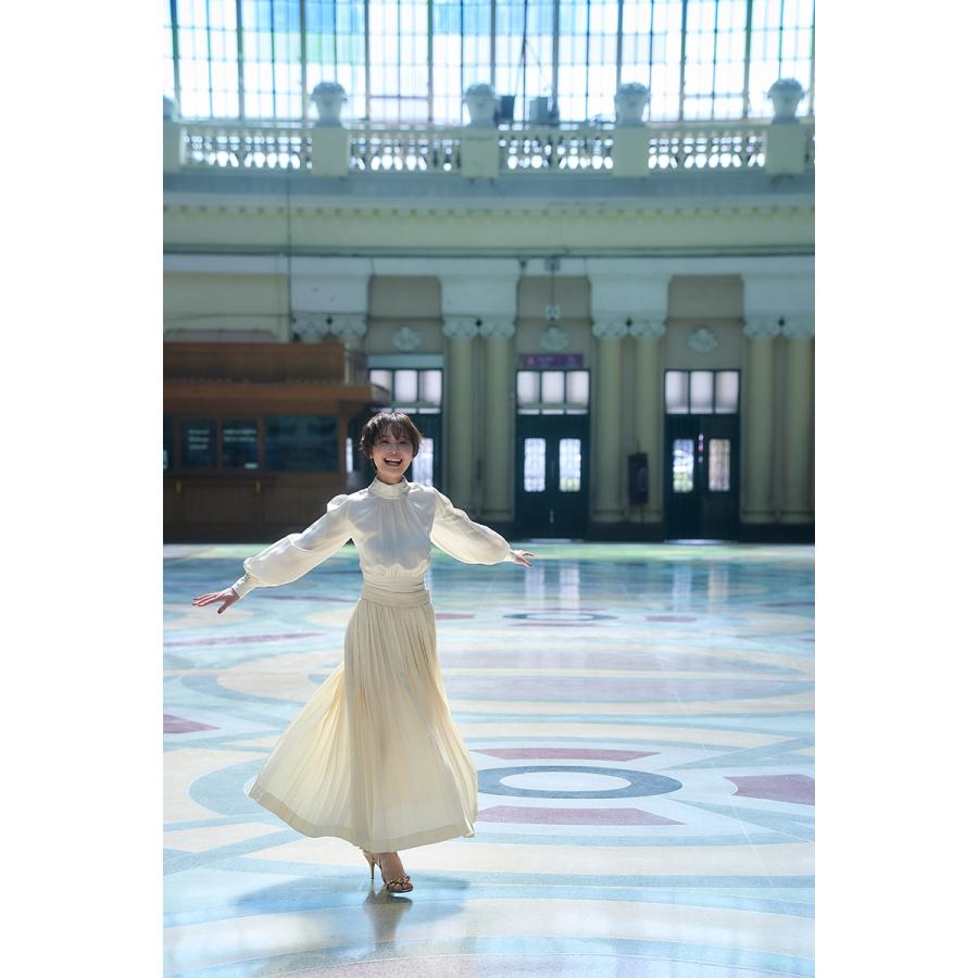 水平線 渡邊渚1st写真集 : bookfan - 通販 - Yahoo!ショッピング