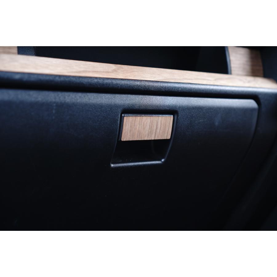 ジムニー JB64 JB74 リアルウッド ウォールナットシール シートベルト