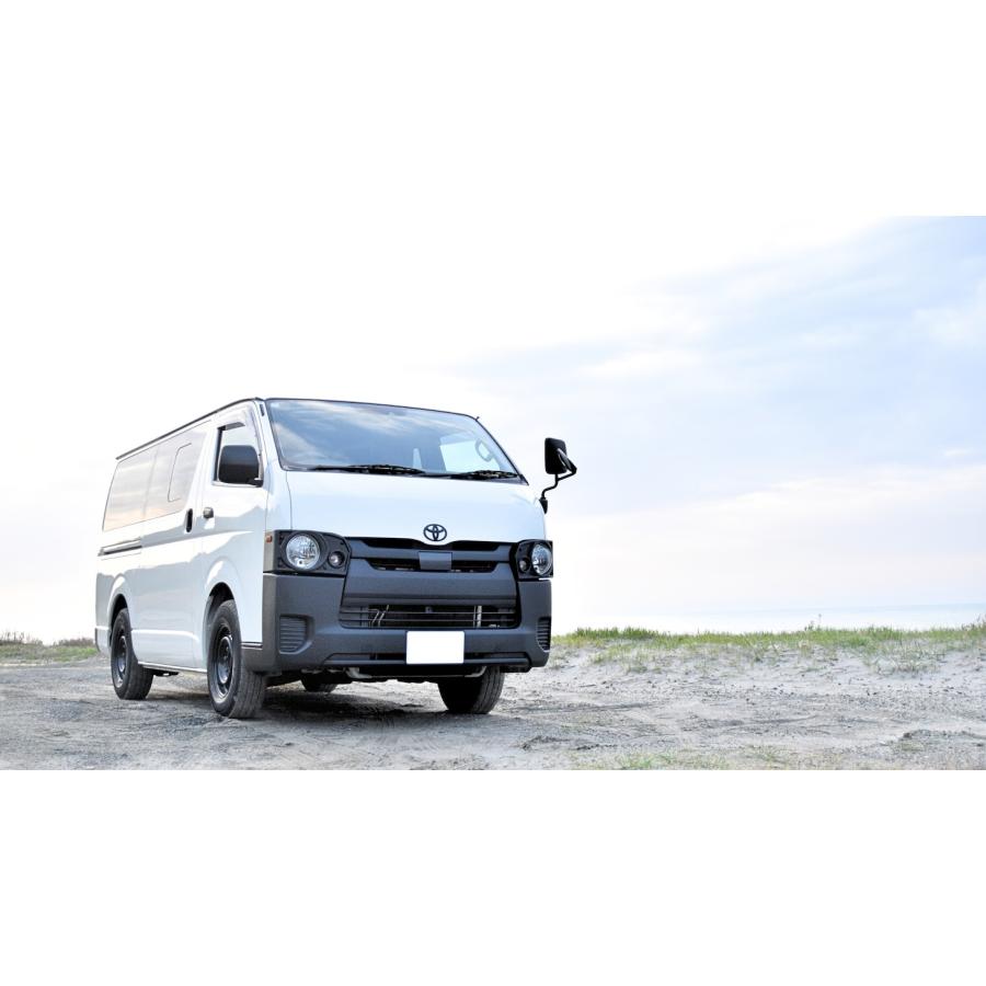 LIF トヨタ ハイエースバン DX 200系4型- 車中泊仕様コンプリートカスタム 標準ボディ/標準ルーフ 丸目 ウッドパネル ベッド ソファ テーブル ダウンライトの画像