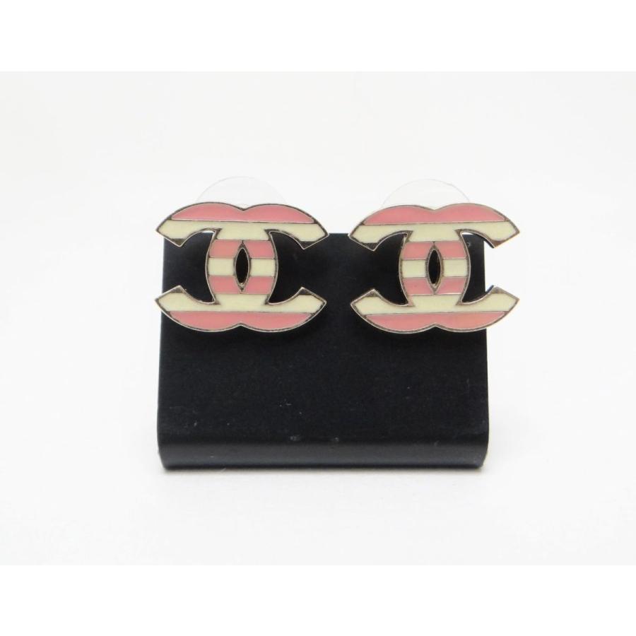 CHANEL ボーダーピアス - ピアス(両耳用)
