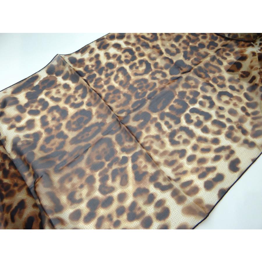 【新品未使用】SalvatoreFerragamo レオパード柄　シルクスカーフ FERRAGAMO（フェラガモ） SalvatoreFerragamo レオパード柄 シルク
