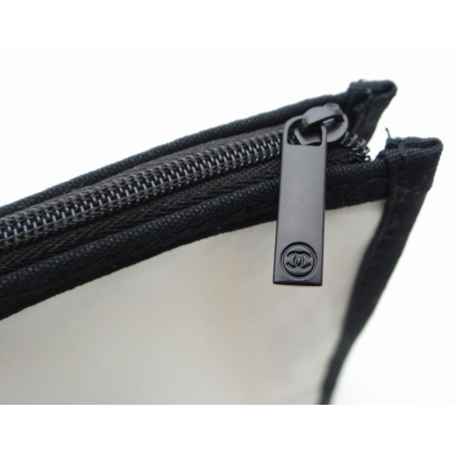 CHANEL（シャネル） ノベルティ No.5 ポーチ ホワイト×ブラック＜新品