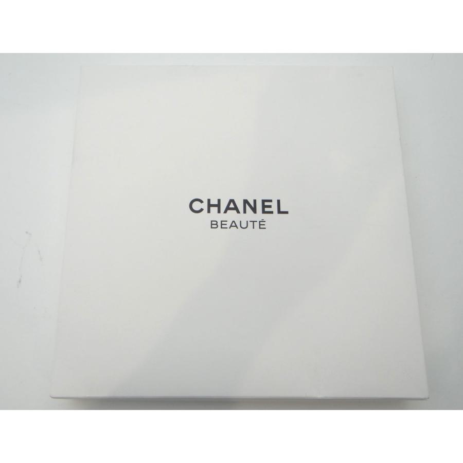 CHANEL（シャネル） ノベルティ No.5 ポーチ ホワイト×ブラック＜新品