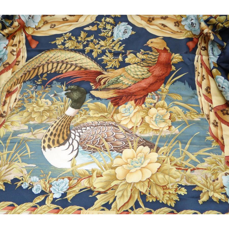 Salvatore Ferragamo シルクスカーフ 花と鳥 FERRAGAMO SalvatoreFerragamo フェラガモ 鳥 花柄 シルク