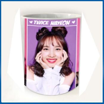 TWICE ナヨン サイン マグ