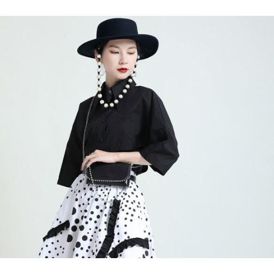 オーバーサイズシャツ2色 春夏 春秋 ゆったり ビッグシルエット トップス モード モダン アート ユニーク 個性的 ラフ ストリート おしゃれ 無地 着回し 体型カ 人気カラーの