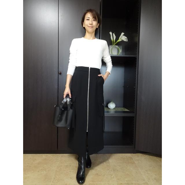 特価♡美品❤️クチュームデザイン変型ダウンハーフコート　ブルーベル　新品タグ付品 特価♡美品❤️クチュームデザイン変型ダウンハーフコート ブルーベル