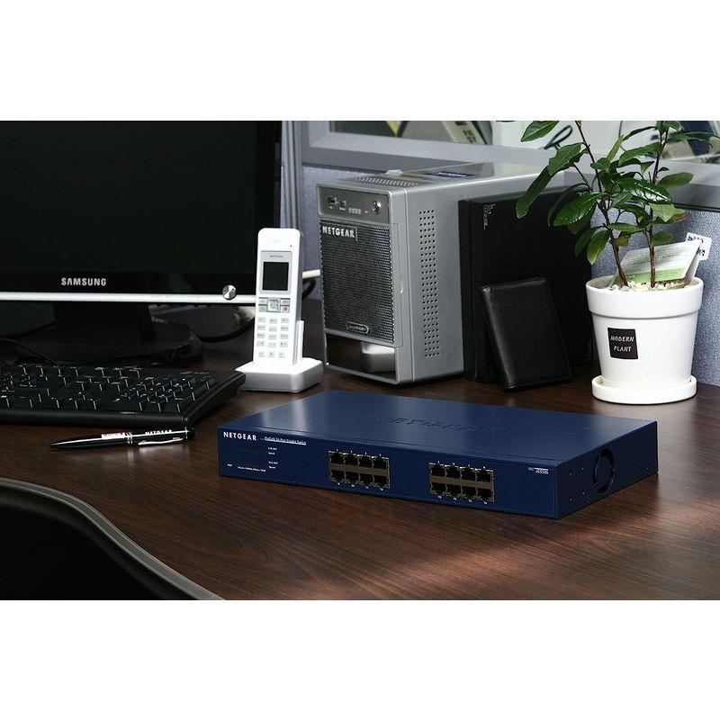 NETGEAR スイッチングハブ 16ポート ギガビット金属筐体 ラックマウント 静音ファンレス 設定不要 法人向け JGS516 スイッチングハブ 16ポート ギガビット金属筐体 ラックマウント 静音ファンレス 設定不要 法人向け JGS516