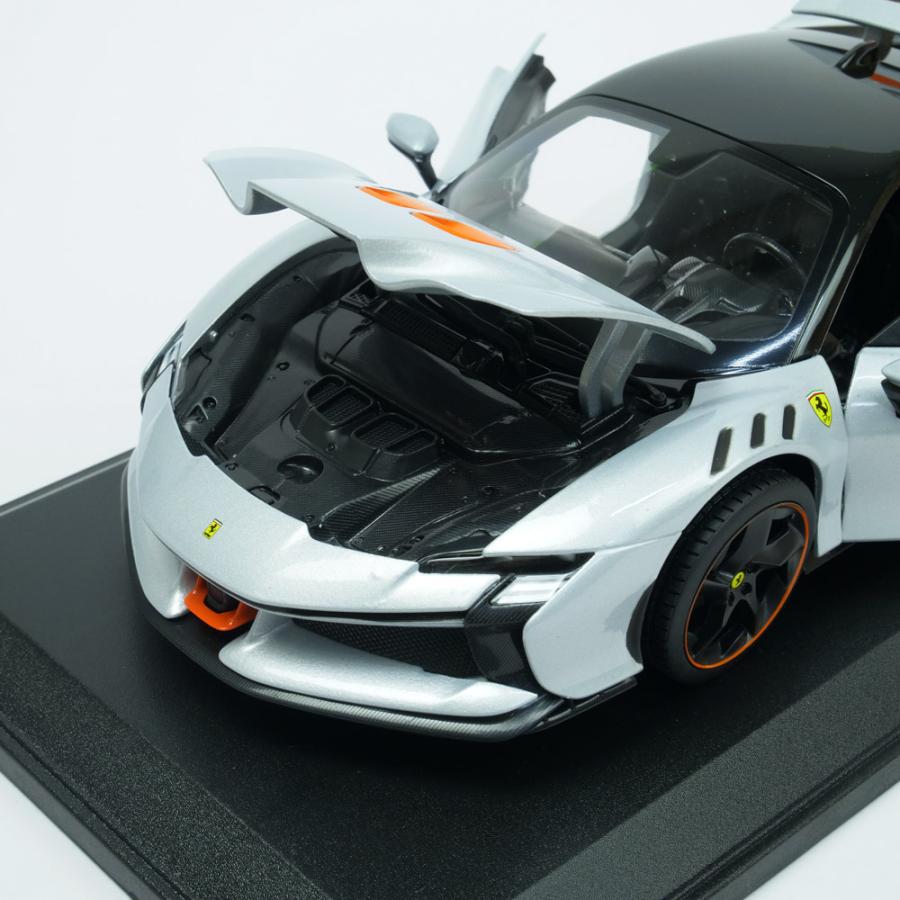 BBURAGO 1/18スケール フェラーリ SF90 XX ストラダーレ ホワイト 18-16020Wの画像
