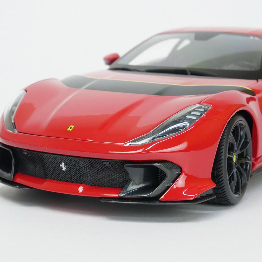 Bburago 1/18スケール フェラーリ 812 コンペティツィオーネ レッド 18-16019Rの画像
