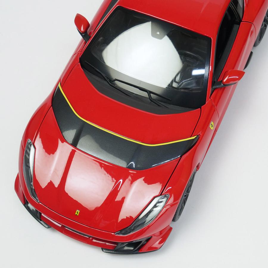 Bburago 1/18スケール フェラーリ 812 コンペティツィオーネ レッド 18-16019Rの画像