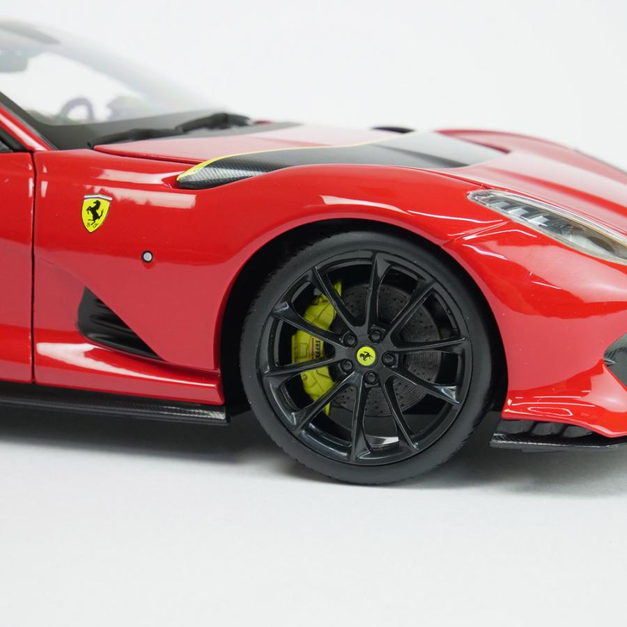 Bburago 1/18スケール フェラーリ 812 コンペティツィオーネ レッド 18-16019Rの画像