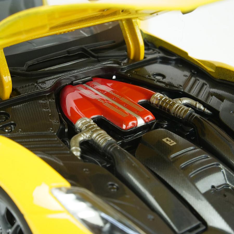 Bburago 1/18スケール フェラーリ 812 コンペティツィオーネ イエロー 18-16019Yの画像