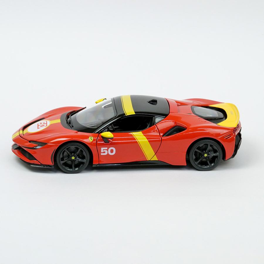 Bburago 1/18スケール フェラーリ SF90 ストラダーレ アセット フィオラノ レッド/イエローライン 18-16021RYの画像