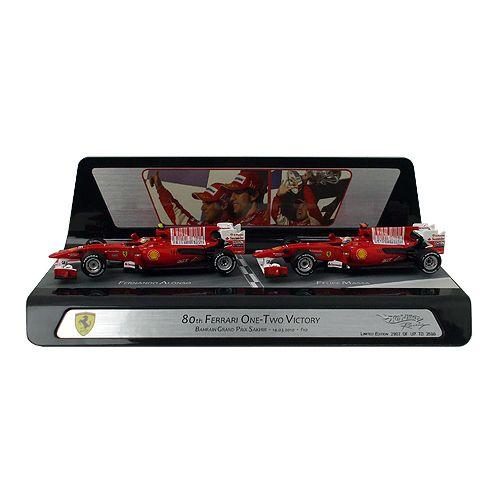 マテル 1/43スケール フェラーリ F10 2010 バーレーンGP 80th FERRARI ONE-TWO VICTORY 2台セット MT7423V_1