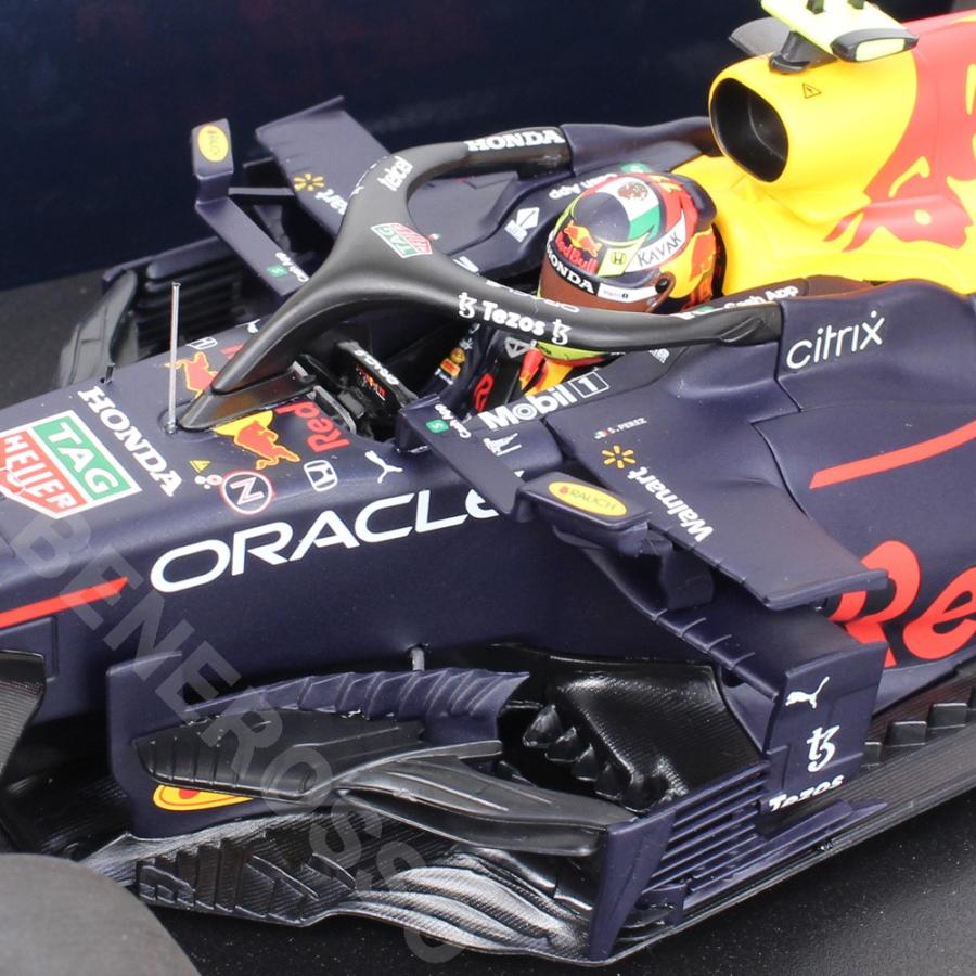 MINICHAMPS 1/18スケール レッドブル レーシング ホンダ RB16B S.ペレス アゼルバイジャンGP 2021 ウィナー 110210711の画像