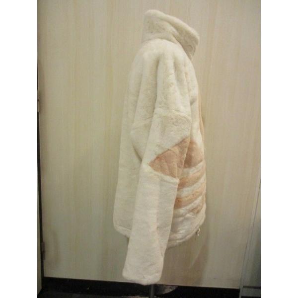 adidas オリジナルス FUR JACKET （ホワイト/ベージュ）(HC0324