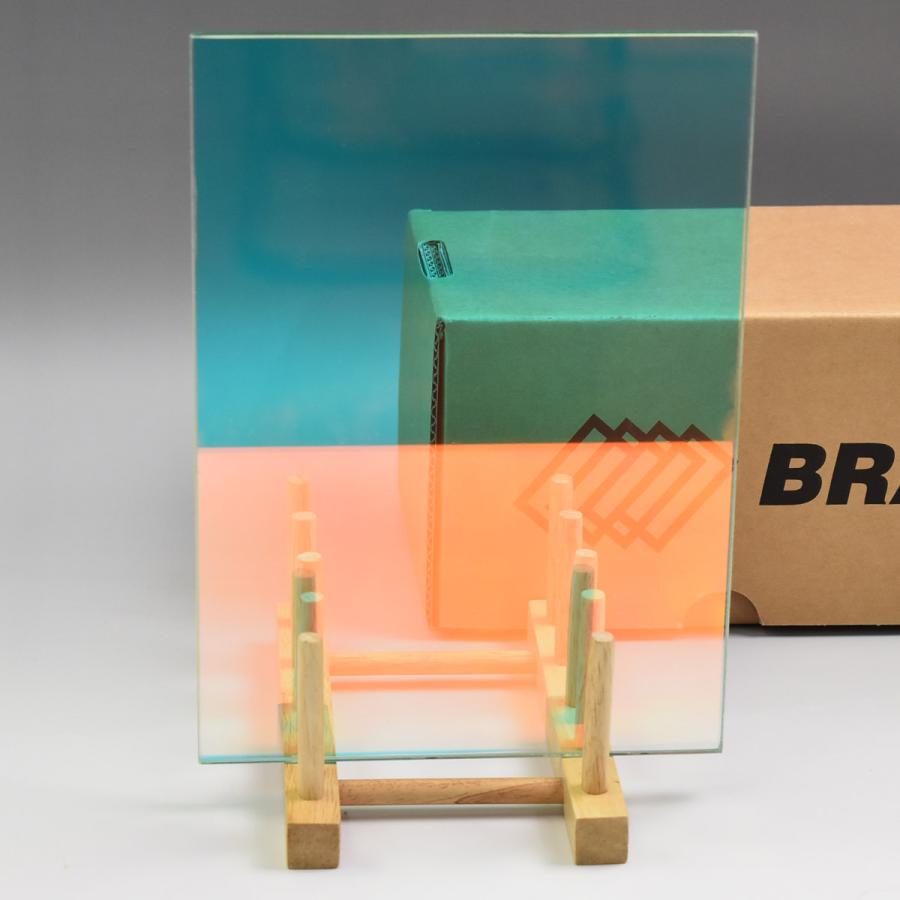 Braintec ダイクロイックデザインフィルム プリズム68(Funky)　1270mm幅×長さ30mロール箱売 ※同梱不可※ #DDPR68(Funky)50 Roll# | BRAINTEC | 02