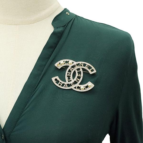 CHANEL シャネル ブローチ CC CHANELロゴ ゴールド ストラス CHANEL シャネル ブローチ CC CHANELロゴ ゴールド ストラス